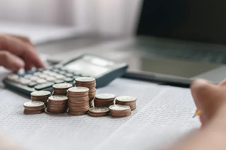 Calculating corporate finances and business expenses with dedicated corporate bank account