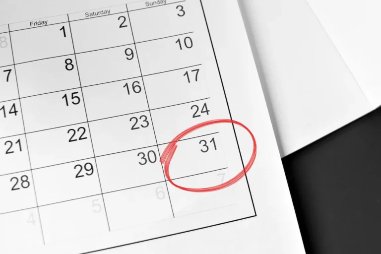 Calendar with 31st marked in red on the day.